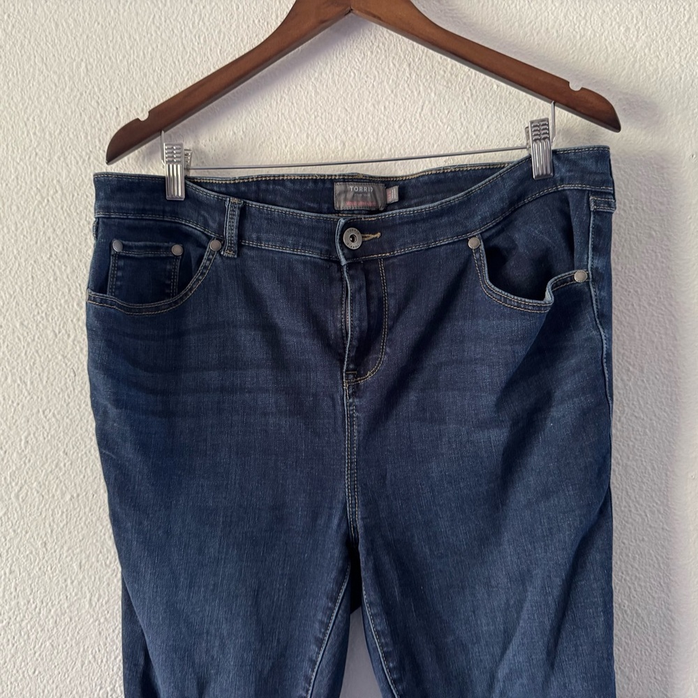 Torrid High Rise Super Chic Skinny Jeans Dark Wash Plus 14 Short Streetwear - Picture 4 of 16